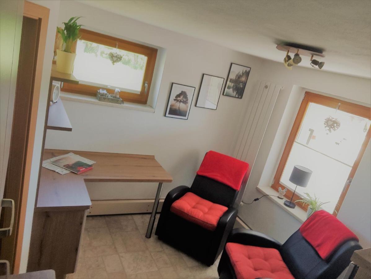 Ferienwohnung Nimm Dir Zeit 힌테르헤름스도르프 외부 사진